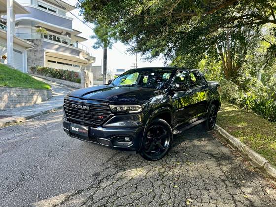 RAM RAMPAGE 2.0 HURRICANE 4 TURBO GASOLINA R/T 4X4 AUTOMÁTICO